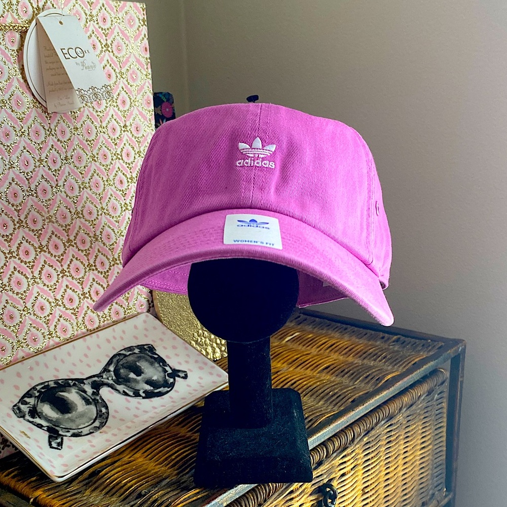 Adidas-  Women’s PLUSE LILAC PURPLE/WHITE & comes with a FREE GIFT 💝